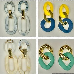 4 pair of earrings!!!